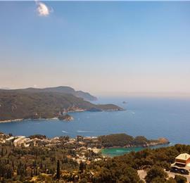 3 bedroom villa with pool & sea views, near Palaiokastrítsa, sleeps 6